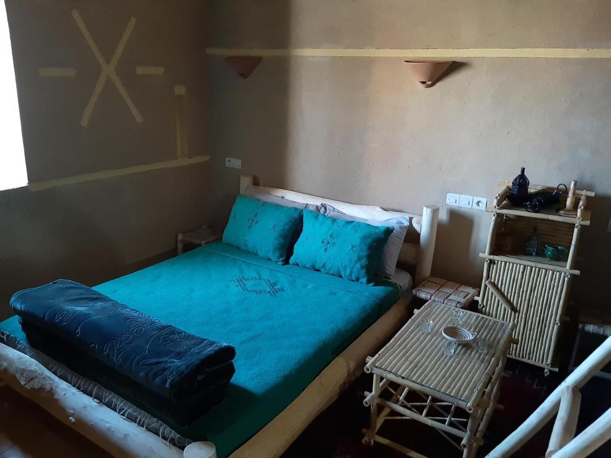 Kasbah Izoran Hotel Midelt Bagian luar foto