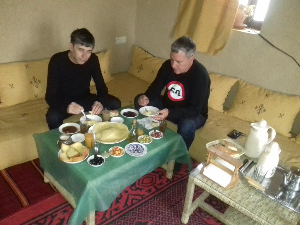 Kasbah Izoran Hotel Midelt Bagian luar foto