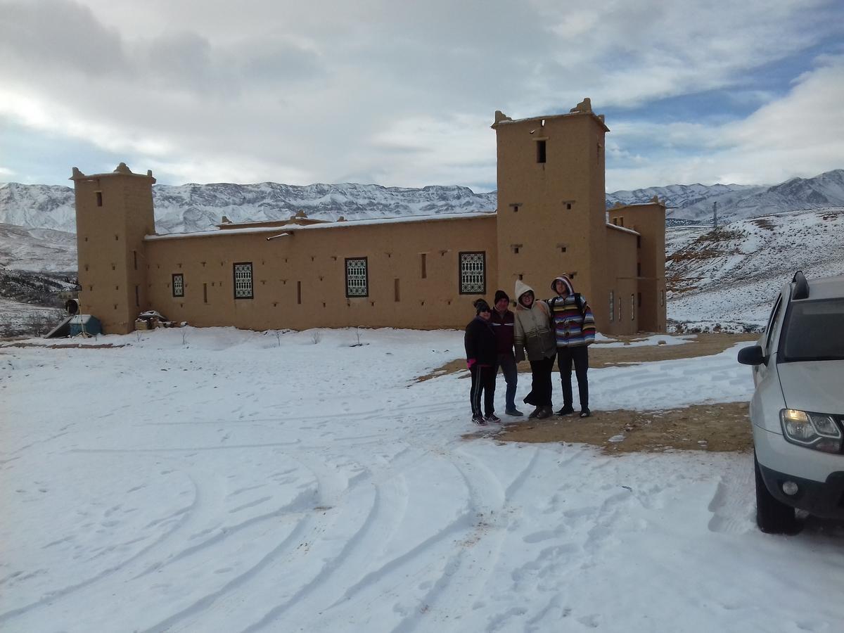 Kasbah Izoran Hotel Midelt Bagian luar foto