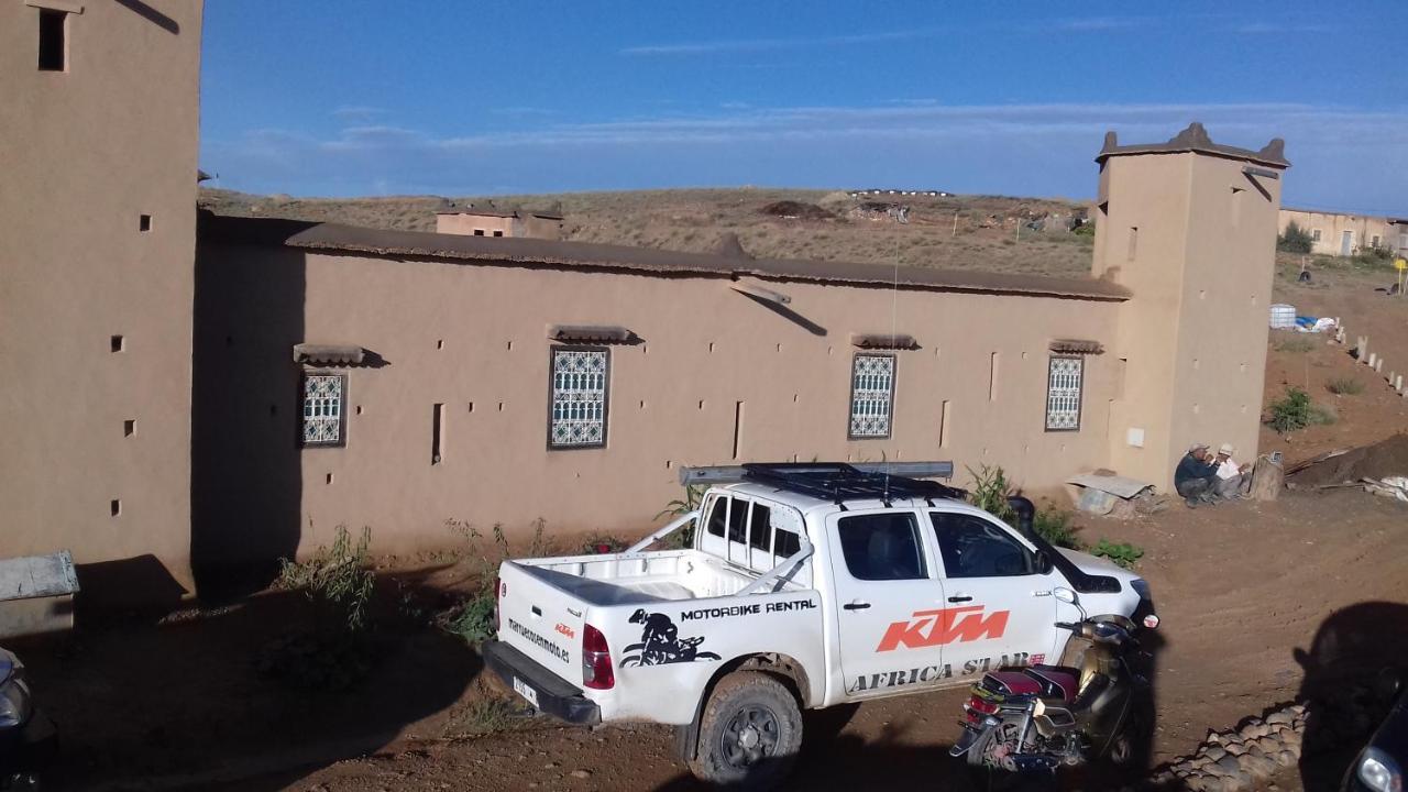Kasbah Izoran Hotel Midelt Bagian luar foto
